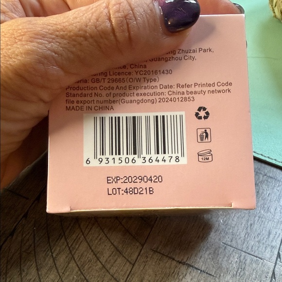 Peach Macaron Moisturizer - Picture 5 of 6